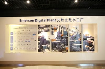 【金之快讯】坚定不移推动产业升级,着力把企业做强做优做大--自贸区金桥管理局局长、金桥管委会主任杨晔深入调研助力金桥加快经济转型